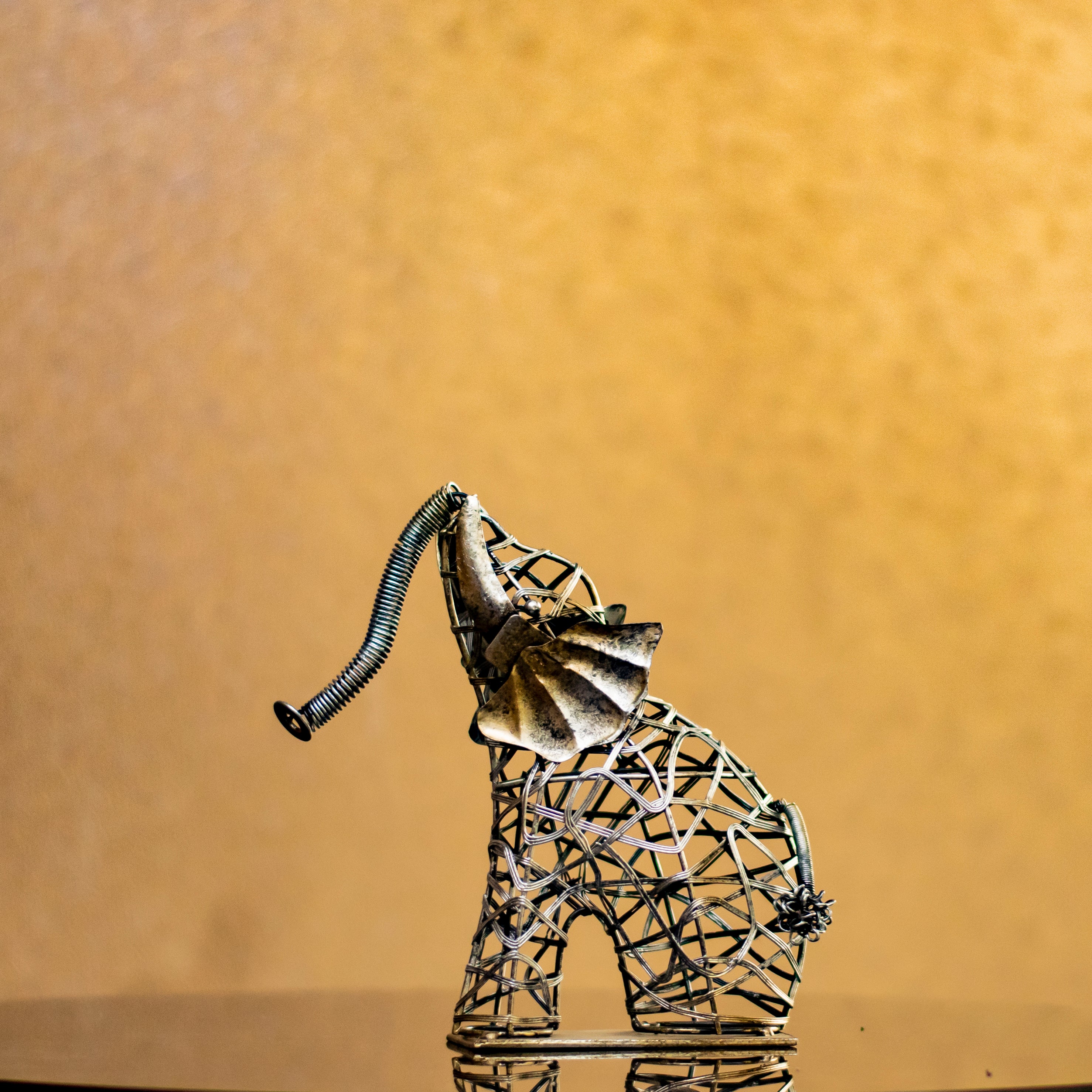 Metal Elephant Showpiece 2 pieces ser