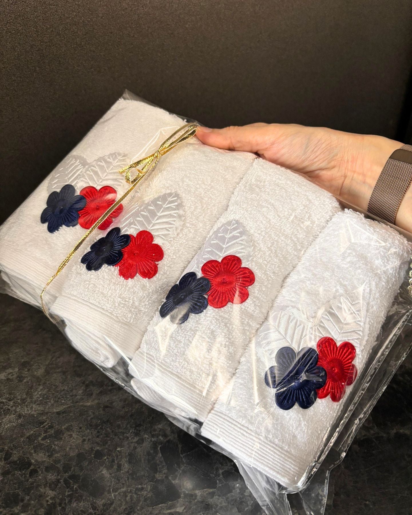 Hand Towel 4 Pcs Set- 2 Styles