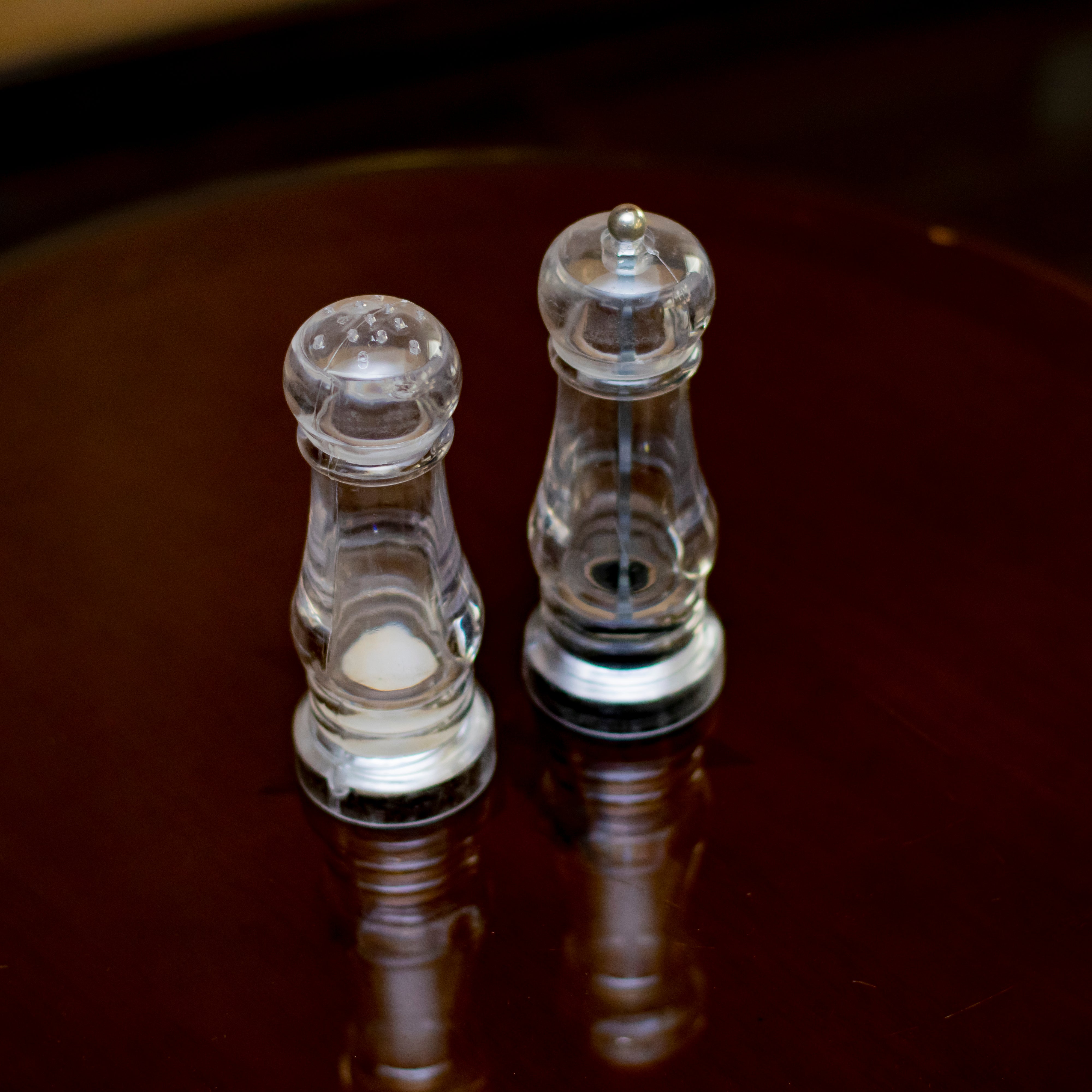 Acrylic Salt & Pepper Shaker- 2 pcs set