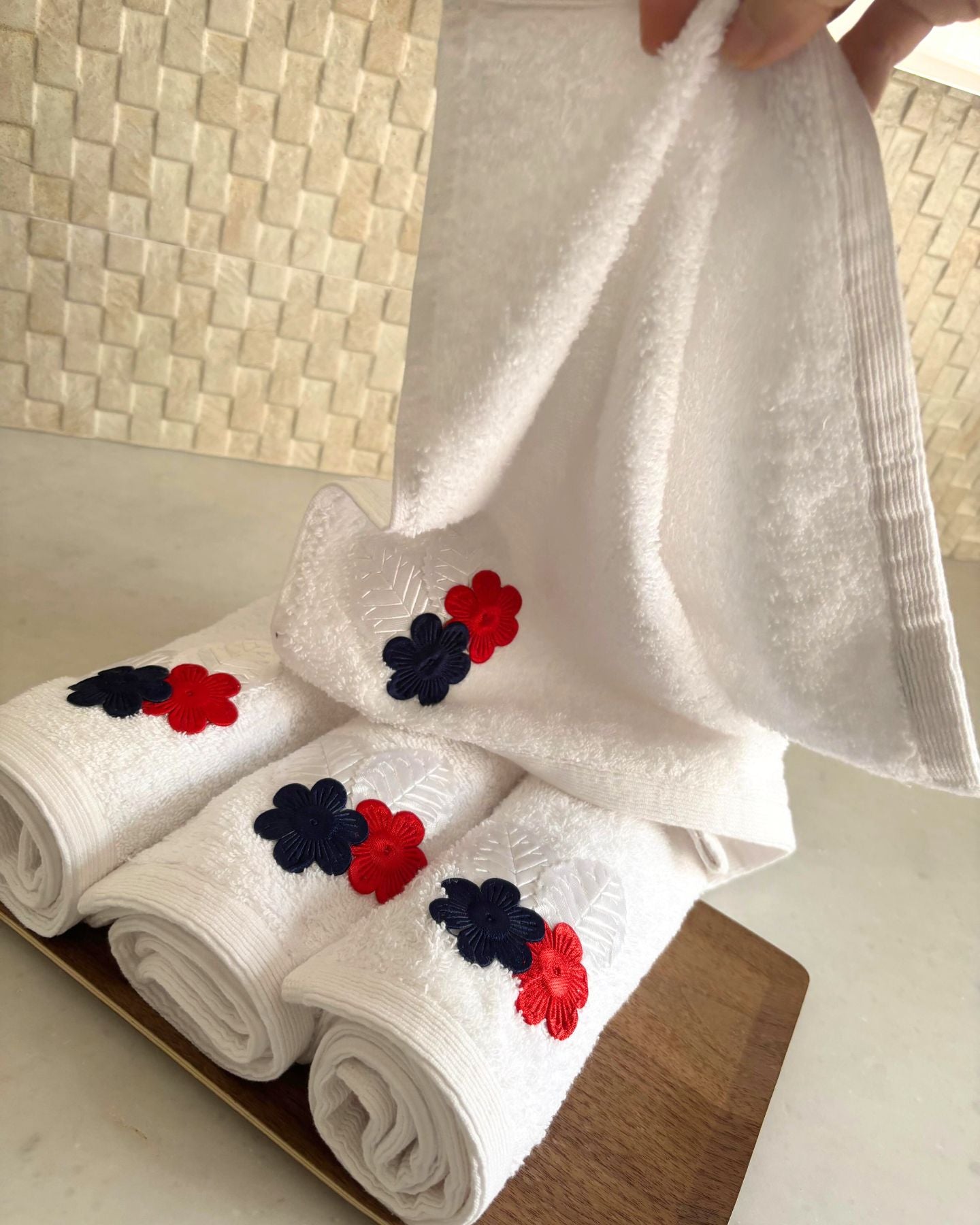 Hand Towel 4 Pcs Set- 2 Styles
