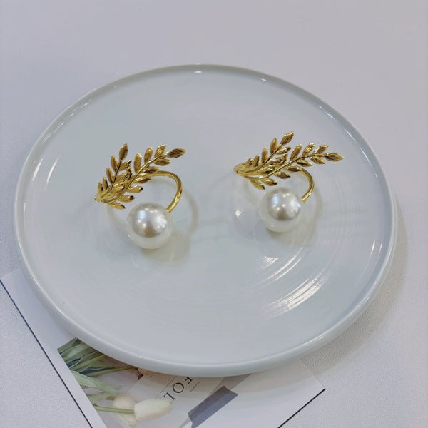 Luxurious Gold & Pearl Napkin Rings 6 pcs set