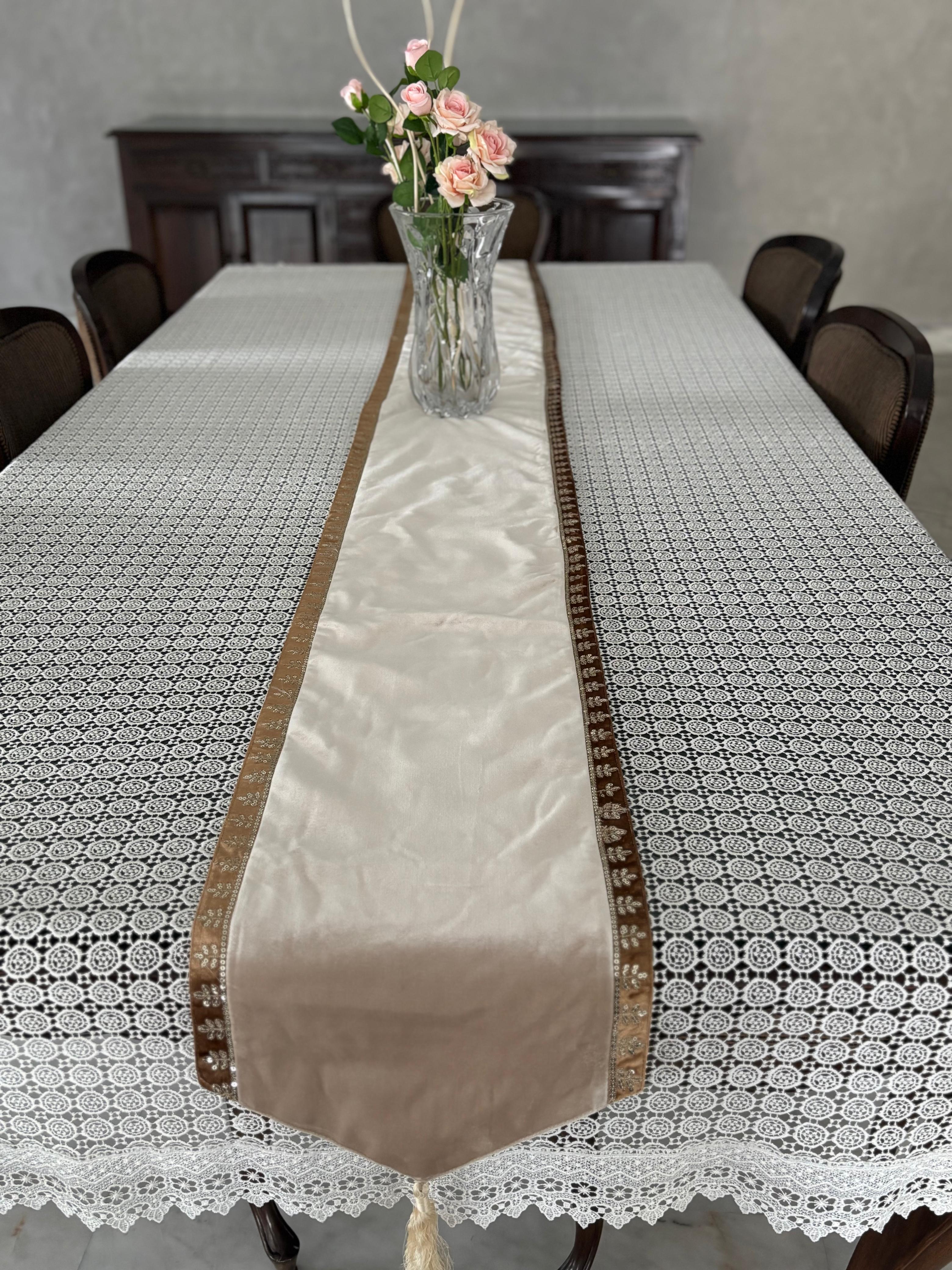 Velvet Table Runner 8P