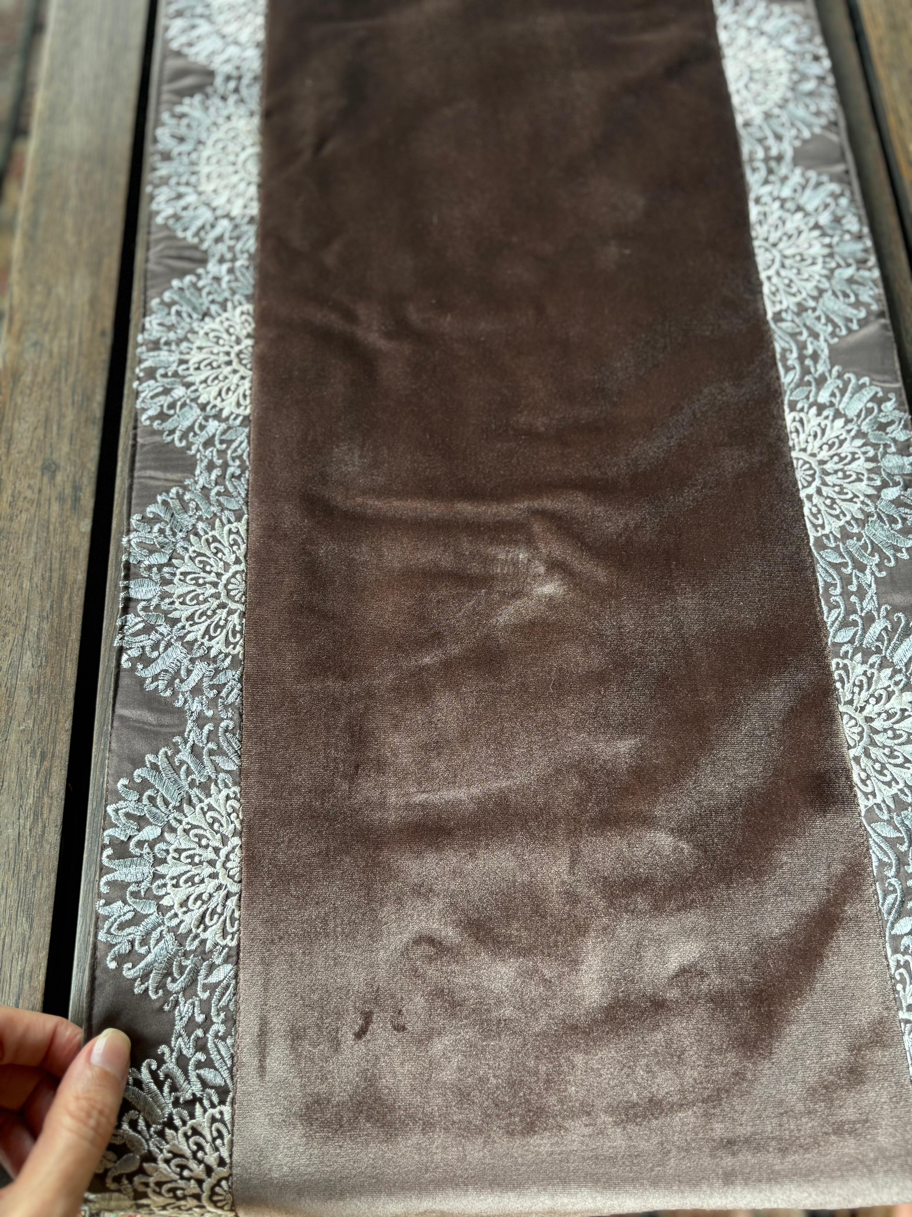 Velvet Table Runner 8P