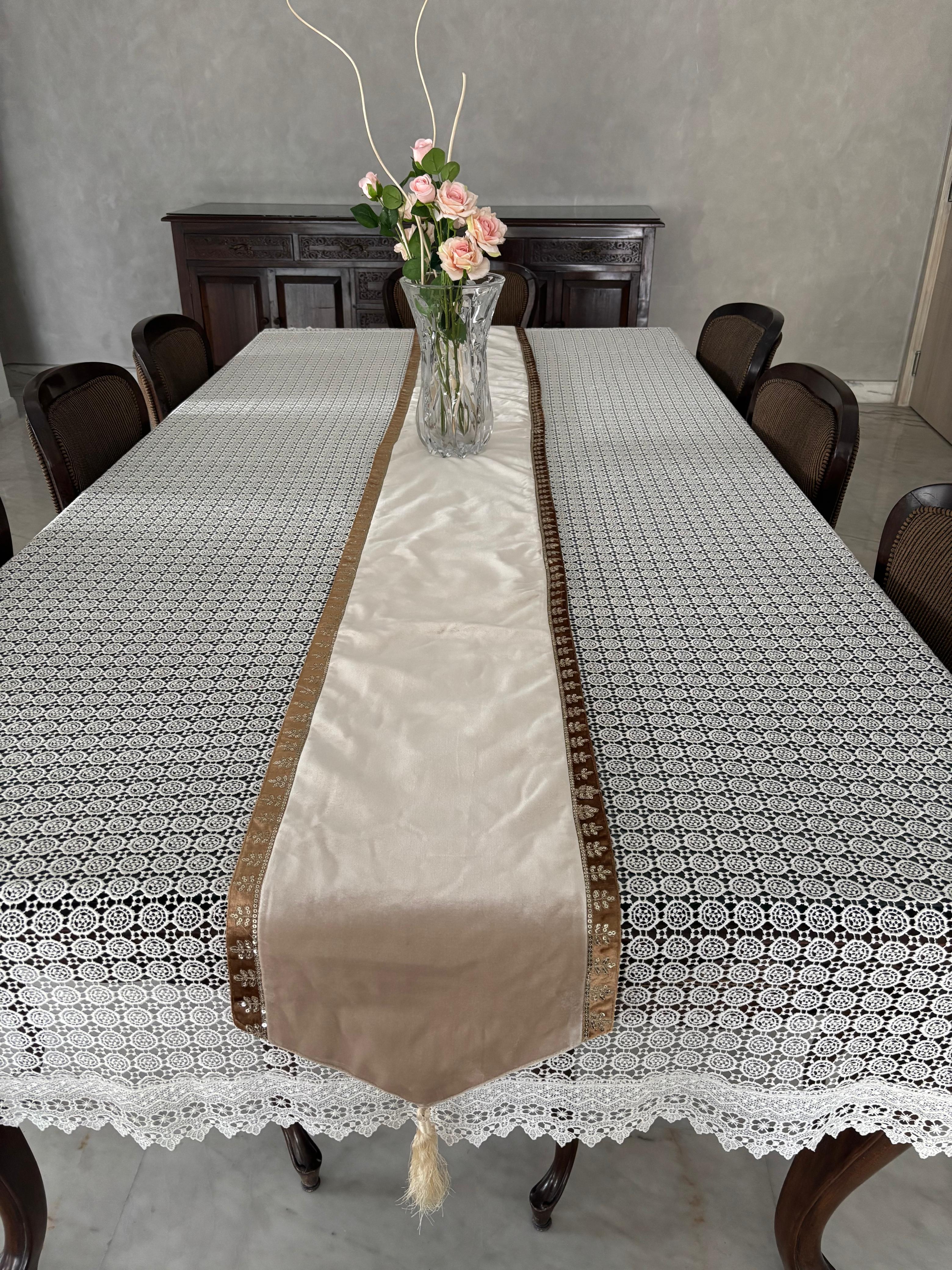 Velvet Table Runner 8P