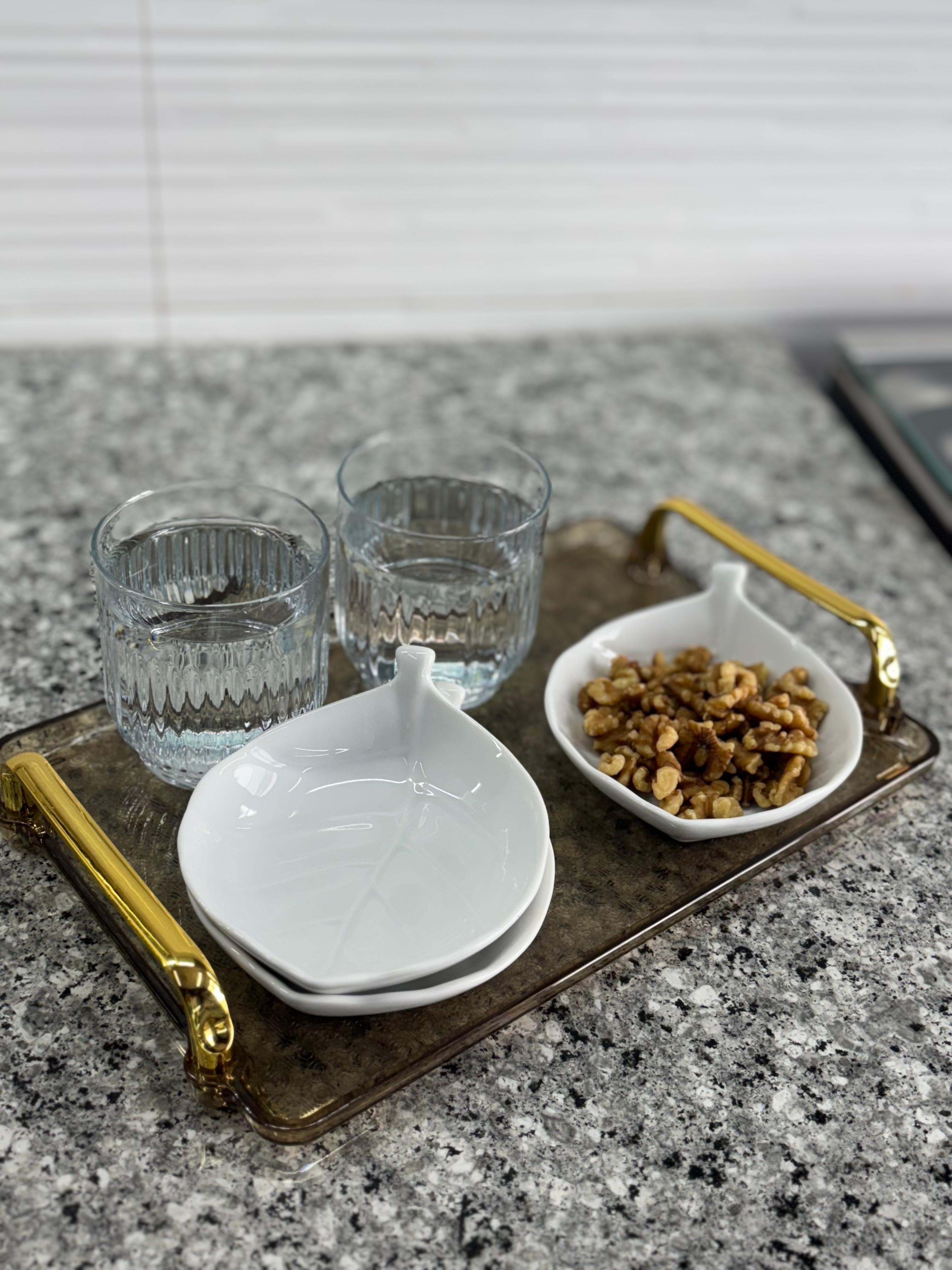 In Tray Different Color Acrylic Tray- 2 different color